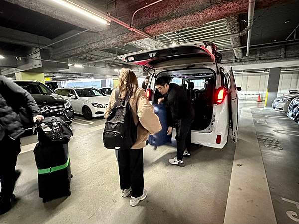 日本包車和跟團的差異