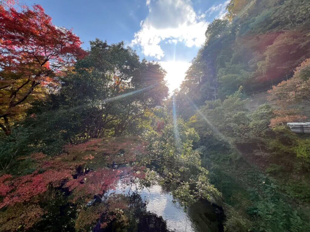 琉璃光院經典溪谷